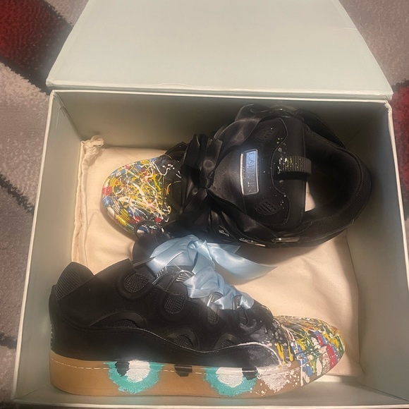 Gallery Dept lanvins size 43 and I’m willing to trade for 2 pair of new jordans - Picture 2 of 3